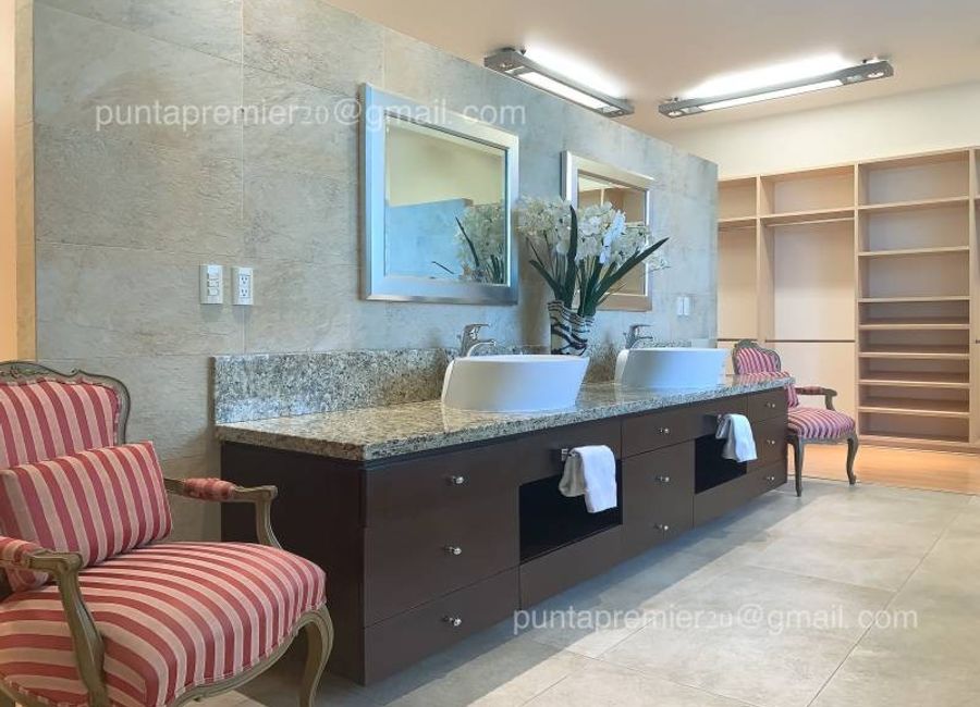 Residencia en Venta Zotogrande de Lujo Zona Andares Puerta de Hierro en ...