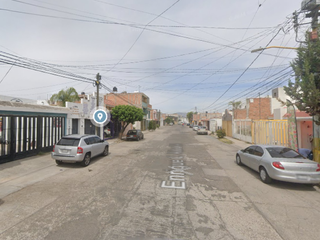 ¡ Casa En Venta ! (Remate) - Versalles 2da Secc, Aguascalientes