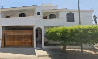 HERMOSA CASA EN VENTA EXCELENTE OPORTUNIDAD