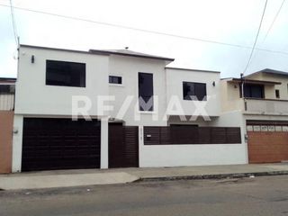 CASA EN VENTA EN PLAYAS DE TIJUANA SECCION MONUMENTAL