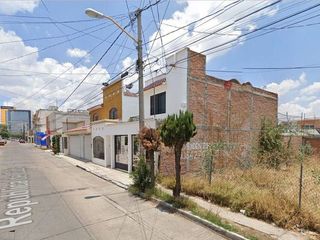 EXCELENTE PROPIEDAD UBICADA EN LA COLONIA MONTEBELLO, EN AGUASCALIENTES AGUASCALIENTES.