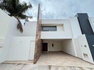 CASA EN VENTA EN AGUASCALIENTES, ZONA LA QUERENCIA (CONTADERO)