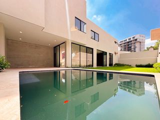 Casa De Lujo Nueva Con Alberca En Renta Zona Colomos Providencia Guadalajara