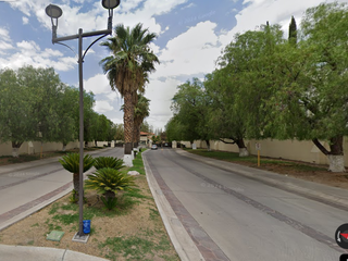 Casa ubicada en Fraccionamiento Pocitos Aguascalientes. Con 3 recamaras y 188m2. con Acceso Controlado, Áreas comunes como Alberca, Área de juegos inf