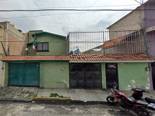 ¡CASA EN VENTA MUY ECONOMICA, REMATE ADJUDICADO ! - Av. Benito Juárez Garcia Sur 1905, Col del Parque, 50180 Toluca de Lerdo, Méx.