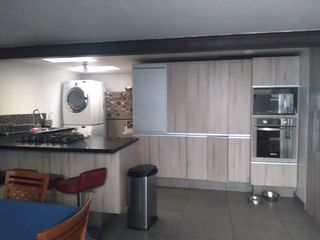 Linda casa en lomas de Valle Dorado