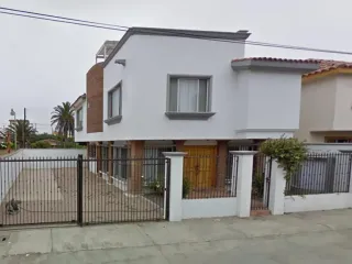 HERMOSA CASA ESTA ESPERANDO POR TI