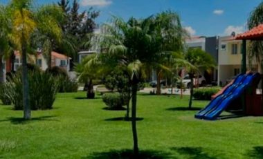 Casa en Venta. Real de Valdepeñas, Zapopan, Jalisco. Remate Hipotecario.