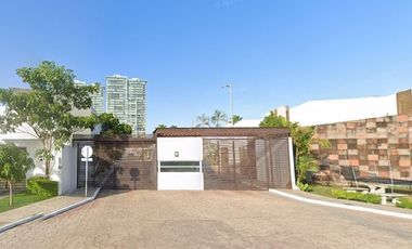 Casa en Venta. Fraccionamiento las Américas 2, Mérida, Yucatán. Remate Hipotecario.