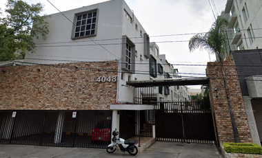 Casa en Venta. Lomas de San Ángel Inn, Álvaro Obregón, Ciudad de México. Remate Hipotecario.