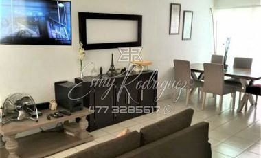 CASA EN VENTA EN PORTALES DE LA ARBOLEDA (La Marina y Echeveste), León,Gto; 3 REC, EQUIPADA.