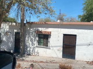 CASA EN VENTA EN LA 5 DE MAYO    para remodelar