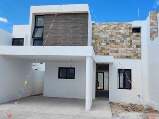 Venta Residencia 🏠 de 4 Recámaras en el Fraccionamiento ADARA, Privada Residencial en Temozón