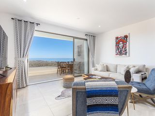 Casanita 2-401 Vistamar Santa Barbara AV 2-401, San Jose Corridor