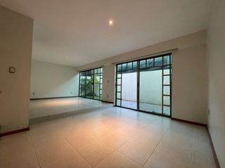 Casa En Coto En Renta De Lujo Jardines De La Patria, Zapopan, Jalisco