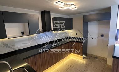 CASA EN VENTA, DANUBIO AZUL, OFERTA, BAJA DE PRECIO, REMODELADA 3 REC.CON BAÑO, 3 AUTOS, NO COLINDA CON BARDA