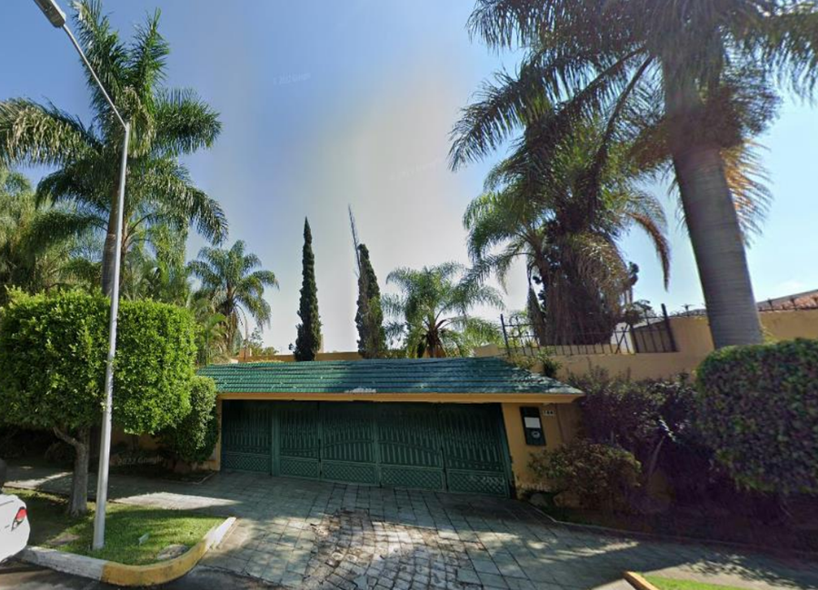 VENTA DE CASA CON JARDIN Y ALBERCA EN COLINAS DE SAN JAVIER GDL ...