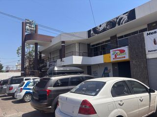Locales en Venta en Plaza Los Encinos, Av. Sombrerete, Querétaro – Ideales para Inversión