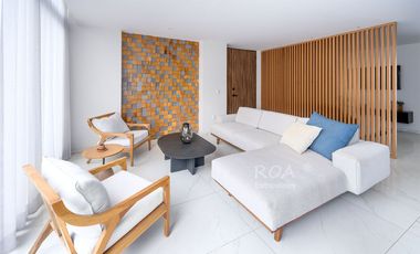 Colomos Providencia: Depa Amueblado 2 Rec en Pb, Jardín Privado - English Spoken