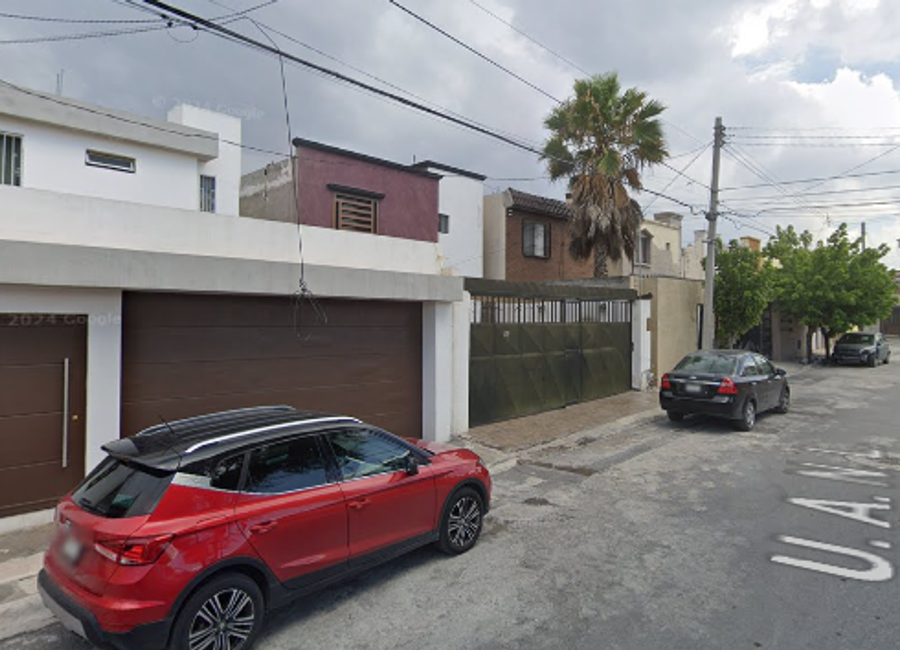 EXCELENTE OPORTUNIDAD DE ADQUIRIR CASA EN SALTILLO | Lamudi.com.mx