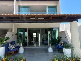 Casa con Alberca en Condominio, Santa Fé, Xochitepec