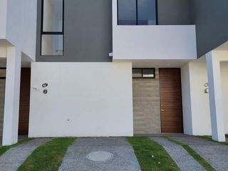 CASA EN VENTA EN VEREA RESIDENCIAL