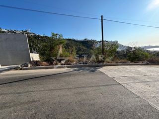 TERRENO RESIDENCIAL CUMBRES DE LLANO LARGO