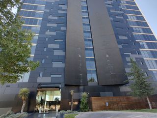 Exclusivo Depto Amueblado de 1 Recámara en Torre Cénit con Espectacular Vista al Campo Golf