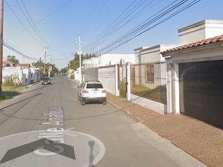 ¡¡Haz Que Tu Dinero Trabaje Para Ti Hoy !! Venta de Hermosa Casa en Exclusiva Zona, Col. Madero, Nuevo Laredo. Tamps.