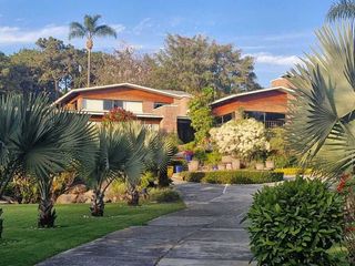 Casa en Jardines de Ahuatepec, Cuernavaca, Morelos