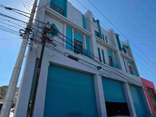Edificio comercial en renta de dos pisos, sobre Boulevard principal, en la ciudad de Pachuca, Hidalgo.