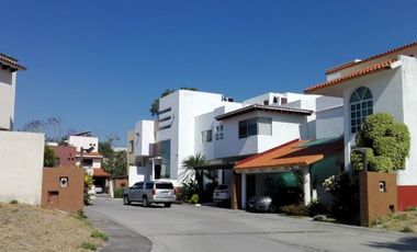 Hermosa casa en lujoso fraccionamiento en Cuernavaca Morelos
