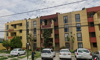Departamento ubicado en colonia Paseos del Sol, Zapopan Jalisco. Con 2 recamaras y 67m2. Con salida a Anillo Periférico.