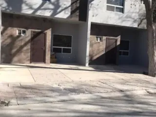 CASA EN RENTA EN RAMOS ARIZPE EN FRACCIONAMIENTO CERRADO LA NOGALERA COMPLETAMENTE AMUEBLADA Y EQUIPADA PARA EJECUTIVOS