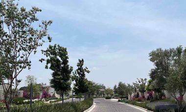 Terreno de OPORTUNIDAD en Villas La Valenciana.