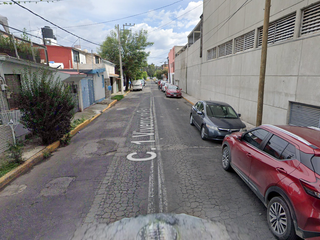 !! Inversión Segura y Rentable  en Bienes Raíces, casa en Col. Hab Viveros del Valle, Tlalnepantla de Baz, Estado de México.