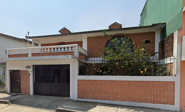 Hermosa Casa de recuperación bancaaria en Xalapa, Veracruz *NO CRÉDITOS*
