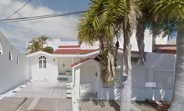hermosa casa de Recuperación Bancaria en Mazatlán Sinaloa *NO CRÉDITOS*