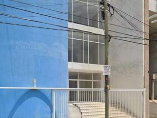 Se renta 1 er y 2do  Pisos  de Edificio en el Fracc Las Americas