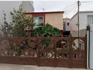 HERMOSA CASA ESTA ESPERANDO POR TI