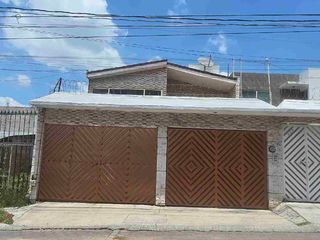 Amplia en Vista Alegre, casa en el sur de la ciudad