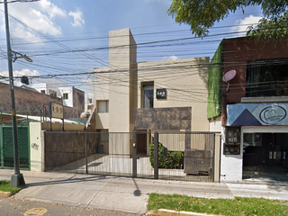 Edificio con oficinas 2da Secc Prado Coapa Coyoacán Ciudad de México.