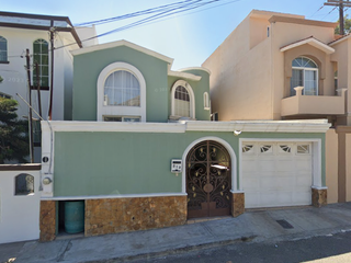 HERMOSA CASA EN UNA EXELENTE UBICACIÓN ENSENADA BAJA CALIFORNIA