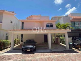 Se renta casa en isla dorada Cancún