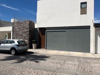 CASA EN VENTA AL NORTE DE AGUASCALIENTES LAS CAVAS