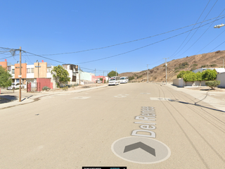 OPORTUNIDAD CASA EN REMATE UBICADA EN LOS VALLES, TIJUANA, BC