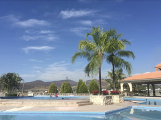 HERMOSA CASA CON ALBERCA EN RINCONADA DE XOCHITEPEC MORELOS !!!