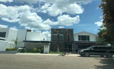 CASA EN VENTA DE REMATE EN QUERETARO