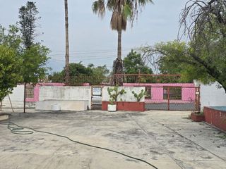 CASA Y TERRENO  EN VENTA EN ABASOLO, NUEVO LEON.