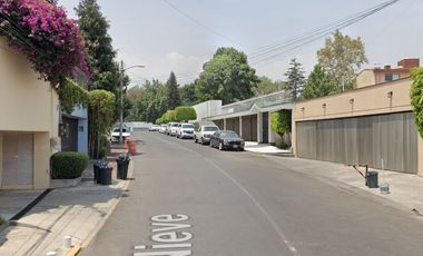 Gran Remate, Casa en Col. Jardines del Pedregal, Álvaro Obregón, CDMX.